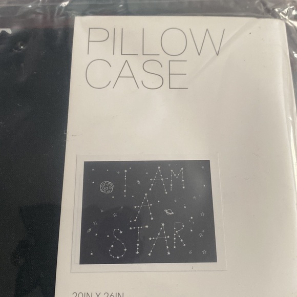 H&M - Picture 2 of 3